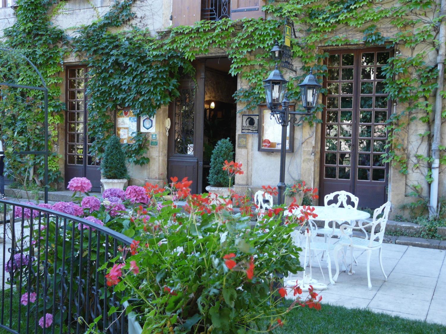 Logis Hostellerie Du Grand Duc Hotel Restaurant Gincla المظهر الخارجي الصورة