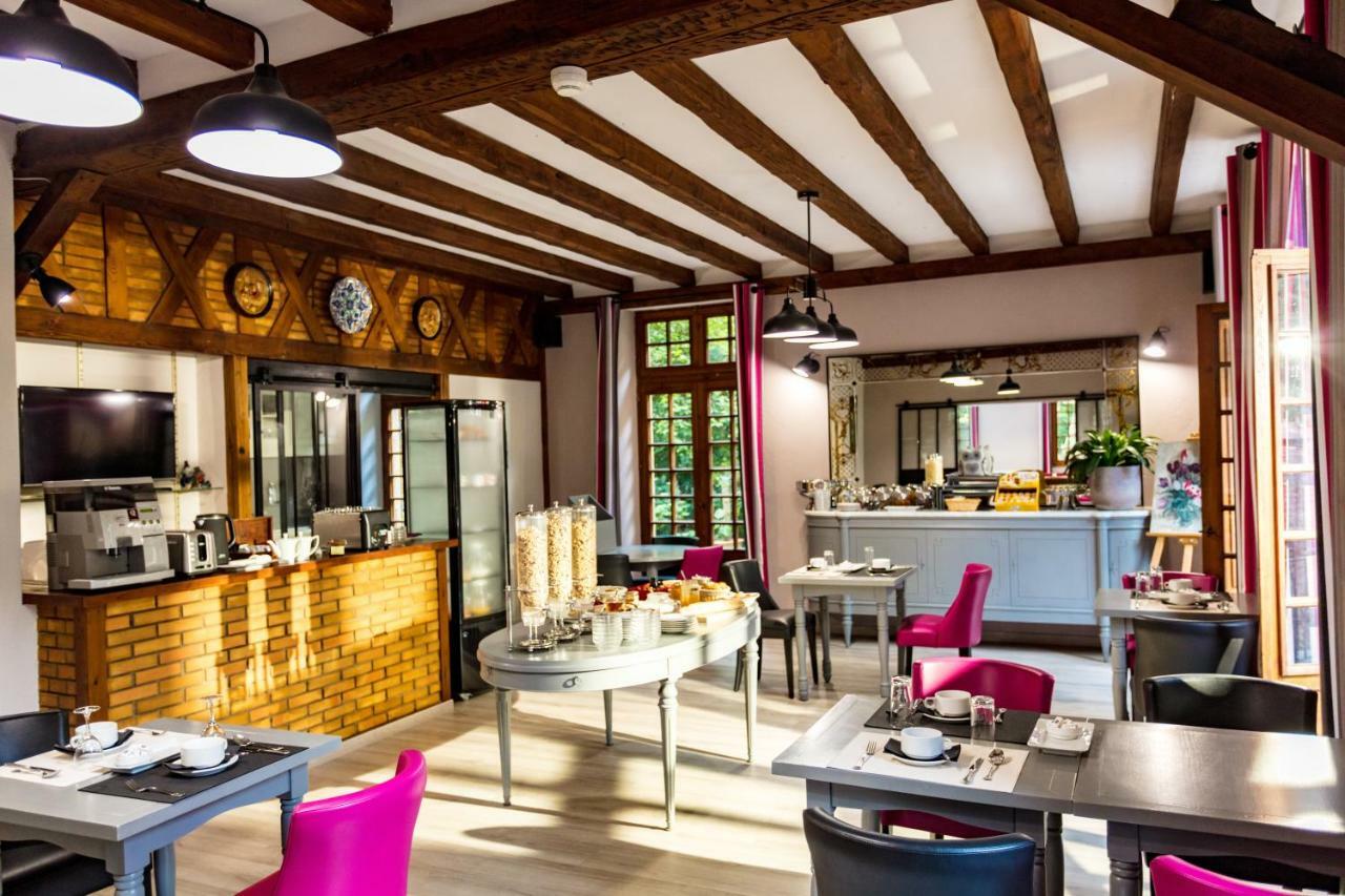 Logis Hostellerie Du Grand Duc Hotel Restaurant Gincla المظهر الخارجي الصورة